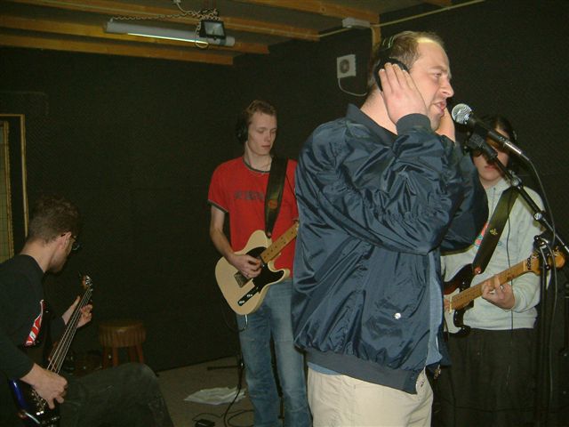 eOverload_2002-12-28_demo 08