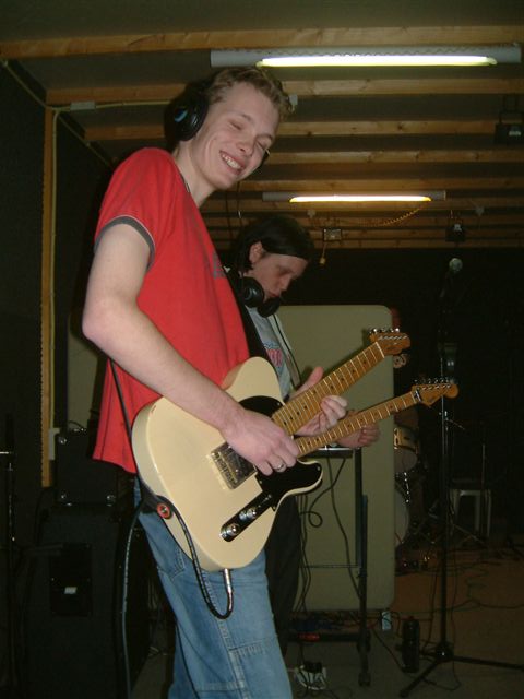 eOverload_2002-12-28_demo 09