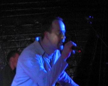 eOverload_2001-12-14_dongemond10