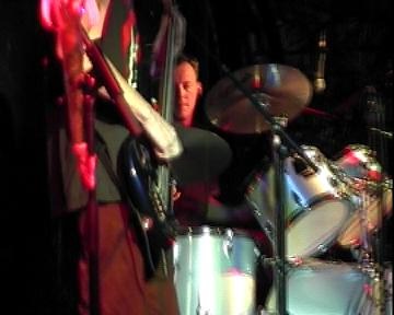 eOverload_2001-12-14_dongemond12