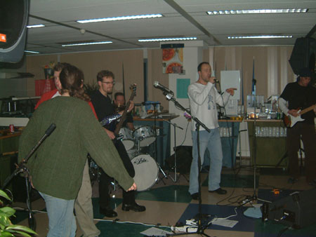 eOverload_2003-12-18_logicacmg04