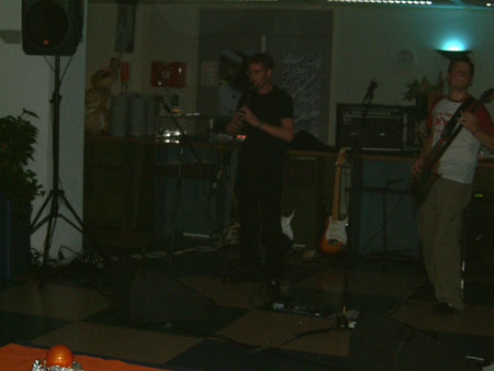 eOverload_2003-12-18_logicacmg08