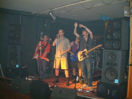 eOverload_2002-07-27_studio707